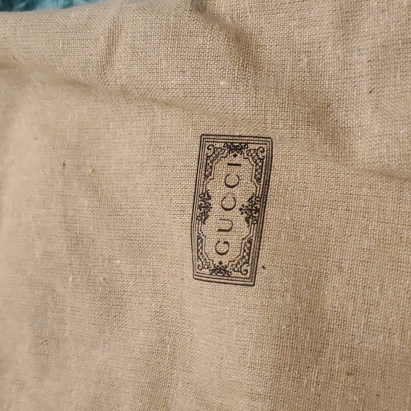 Gucci Black Flat Marmont Leather Thong! Size 39 New in Box - Picture 5 of 17